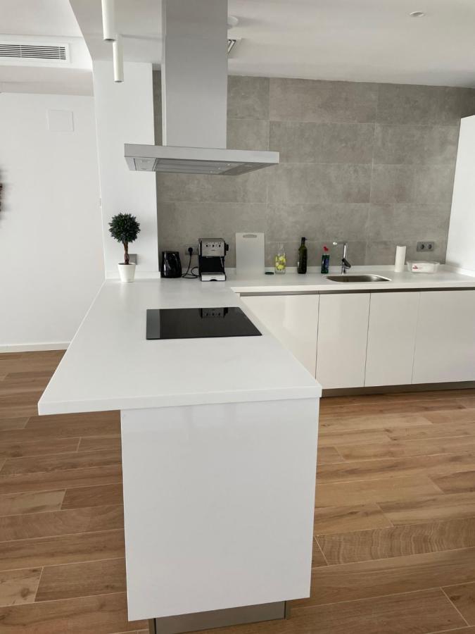 Modern 2 Beds Apartment In アルカイデサ エクステリア 写真