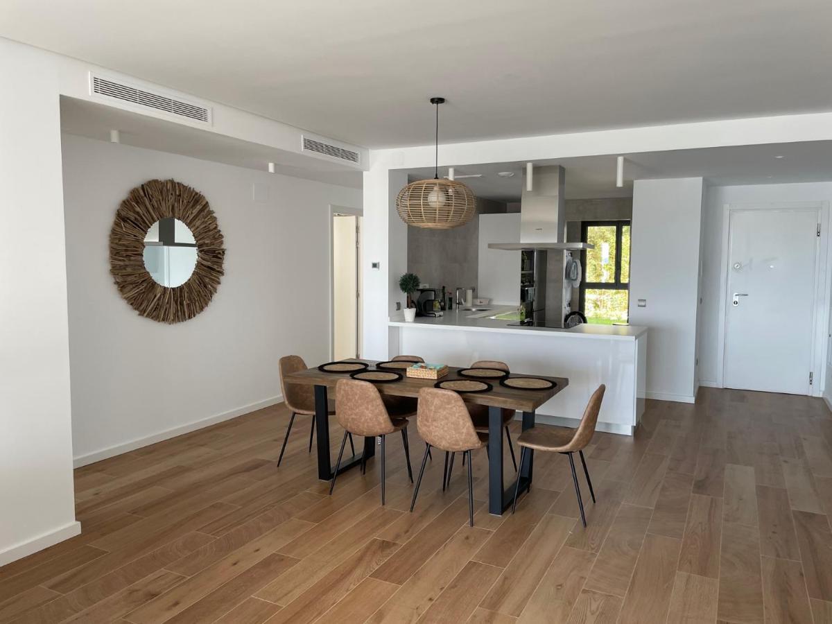 Modern 2 Beds Apartment In アルカイデサ エクステリア 写真