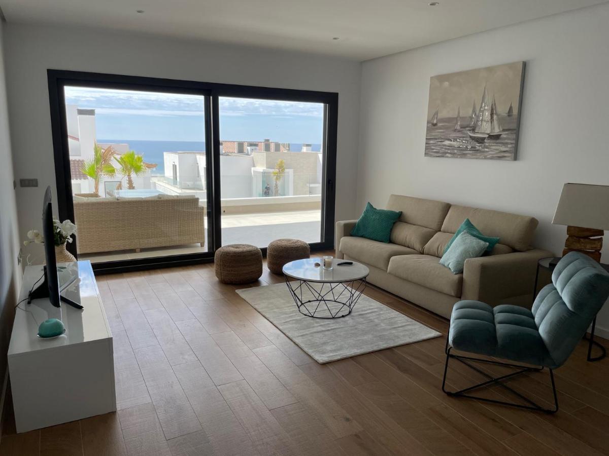 Modern 2 Beds Apartment In アルカイデサ エクステリア 写真